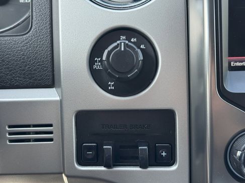 Used 2014 Ford F150 FX4 w/ Equipment Group 402A Luxury AWD/4WD image 26