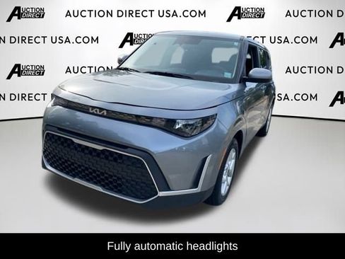 Used 2023 Kia Soul S image 8