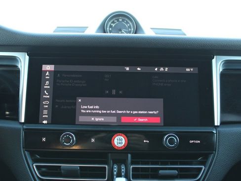 Used 2023 Porsche Macan Turbo image 20