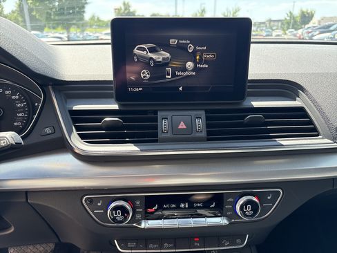 Used 2020 Audi Q5 2.0T Premium AWD/4WD image 23