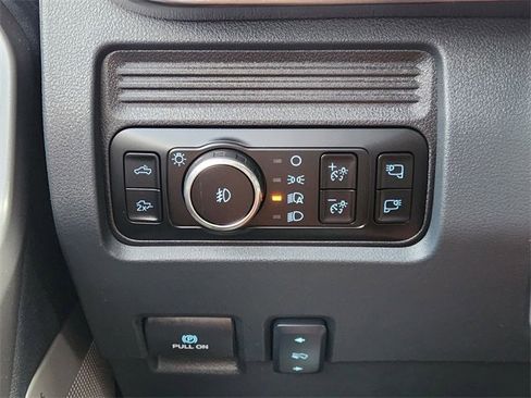 Used 2025 Ford F250 Lariat w/ FX4 Off-Road Package AWD/4WD image 25