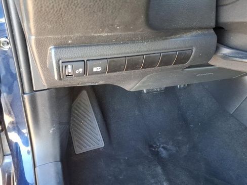 Used 2022 Toyota Corolla LE image 16