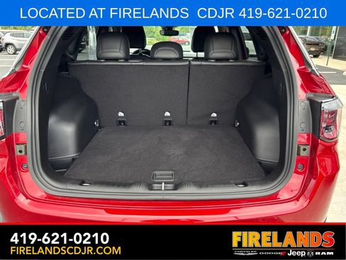 Used 2025 Jeep Compass Limited AWD/4WD image 17
