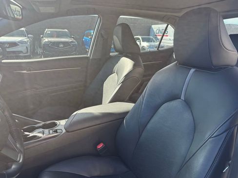 Used 2021 Toyota Camry XSE image 13