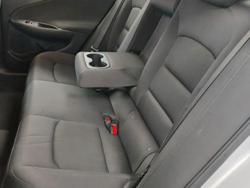 Used 2022 Chevrolet Malibu LT image 12