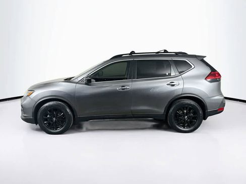 Used 2017 Nissan Rogue SV w/ Midnight Edition FWD image 3