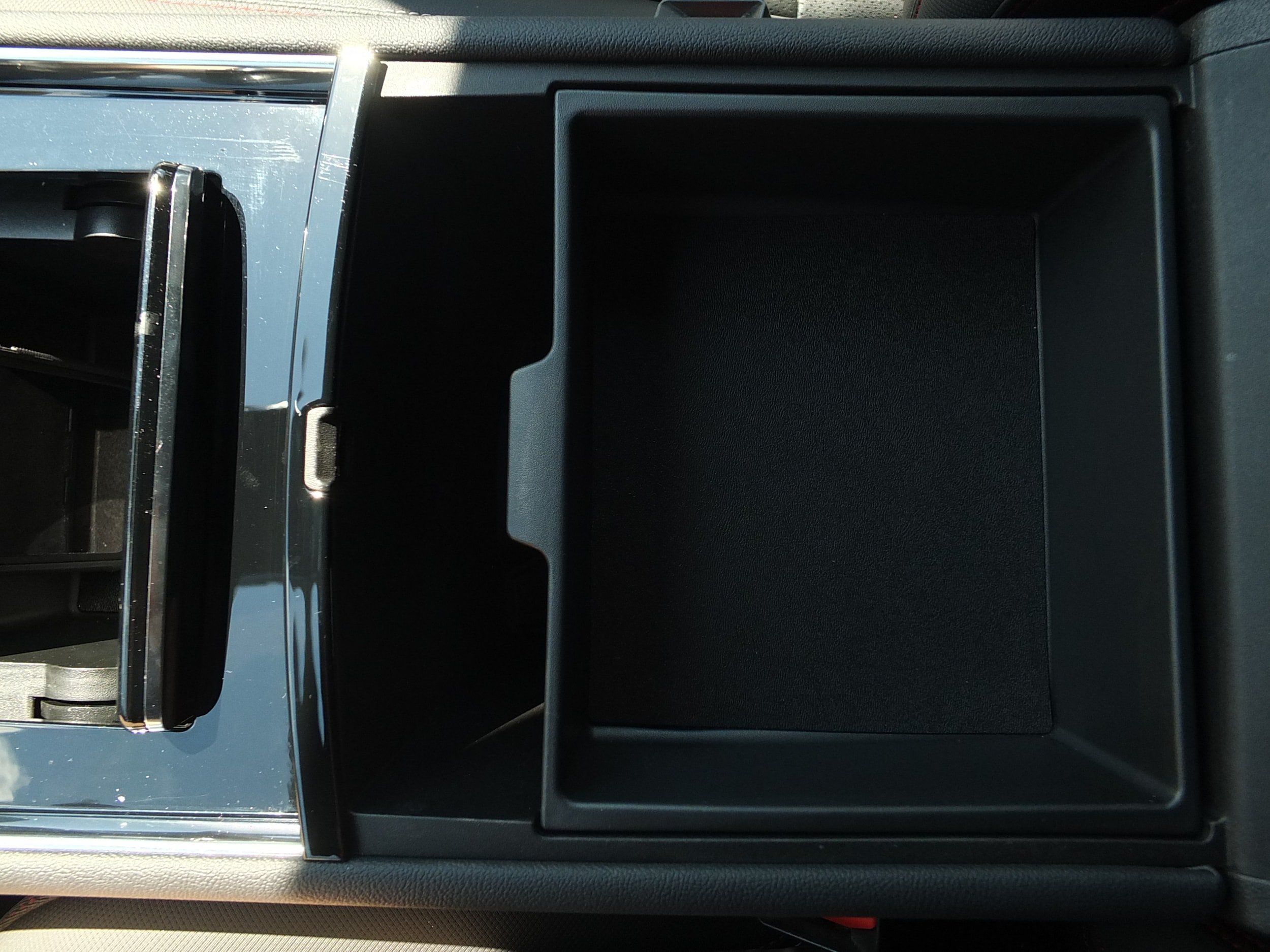 Used 2025 Chevrolet Traverse RS w/ LPO, Floor Liner Package FWD image 26