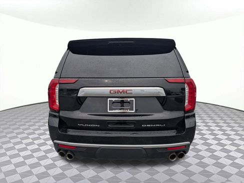 Used 2024 GMC Yukon Denali w/ Advanced Technology Package image 4