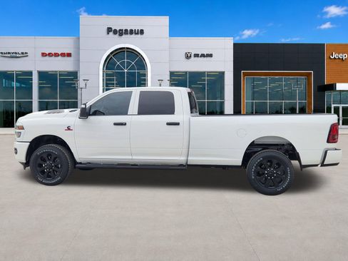 New 2026 RAM 2500 Tradesman AWD/4WD image 7