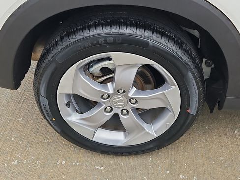 Certified 2022 Honda HR-V LX image 10