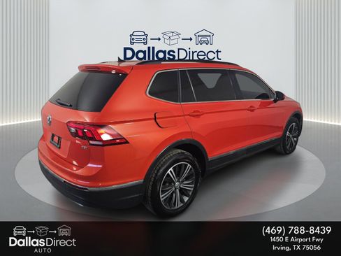 Used 2018 Volkswagen Tiguan SE w/ Panoramic Sunroof Package image 6