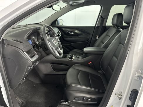 Certified 2024 GMC Terrain SLT image 6