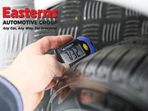 Used 2024 Toyota Camry SE FWD image 27