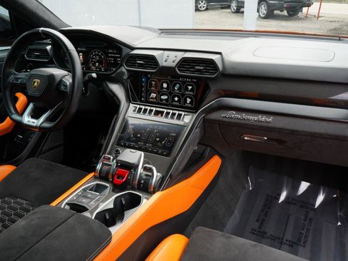 Used 2022 Lamborghini Urus AWD/4WD image 66