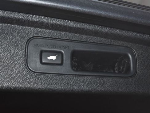 Used 2025 Honda Odyssey Touring image 37