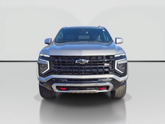 Used 2025 Chevrolet Suburban Z71 AWD/4WD image 8