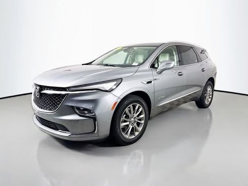 Used 2023 Buick Enclave Avenir w/ Avenir Technology Package image 4