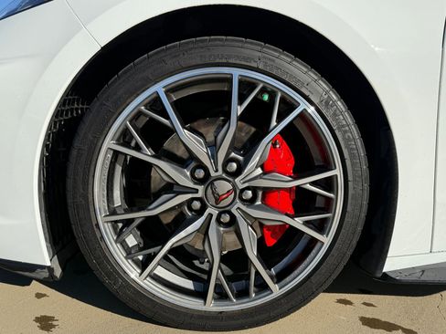 Certified 2024 Chevrolet Corvette Stingray Coupe w/ Chrome Exterior Badge Package image 11