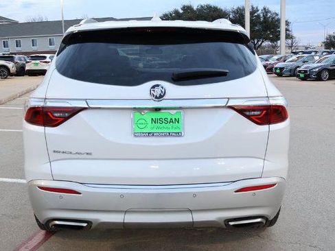 Used 2023 Buick Enclave Essence w/ Experience Buick Package image 7