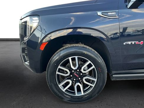 Used 2023 GMC Yukon AT4 w/ AT4 Premium Plus Package AWD/4WD image 13