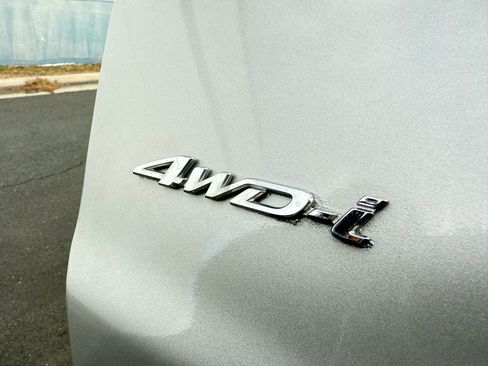 Used 2006 Toyota Highlander 4WD Hybrid image 41