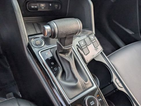 Used 2024 Kia Sportage EX image 32