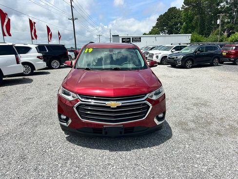 Used 2019 Chevrolet Traverse LT FWD image 18