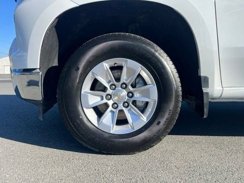 Used 2025 Chevrolet Silverado 1500 W/T RWD image 15