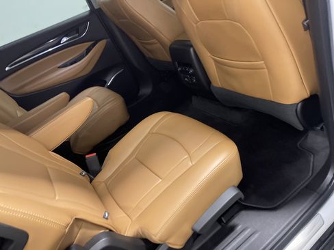 Used 2018 Buick Enclave Essence image 22