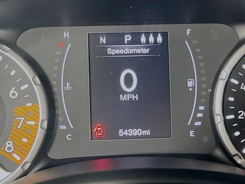 Used 2019 Jeep Renegade Sport image 13