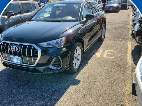 Used 2021 Audi Q3 2.0T Premium w/ Convenience Package AWD/4WD image 1