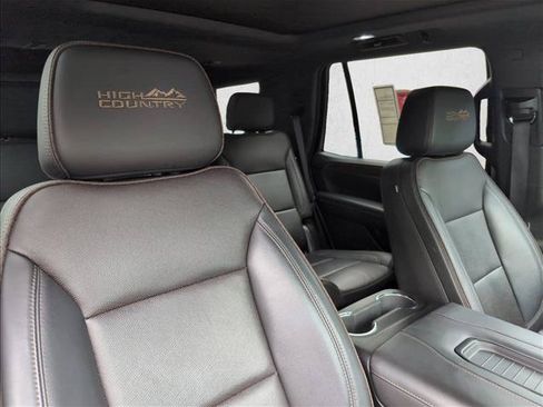 Used 2022 Chevrolet Tahoe High Country AWD/4WD image 25