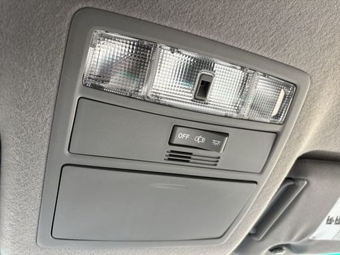 Used 2010 Toyota Highlander 4WD w/ Extra Value Pkg 2 image 22