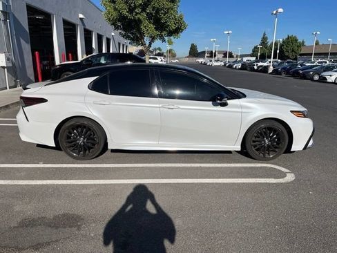 Used 2023 Toyota Camry XSE FWD image 4