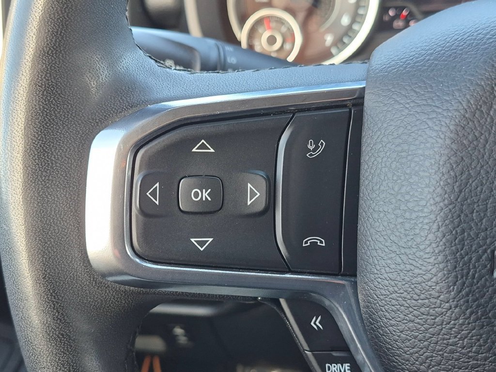Used 2025 RAM 1500 Laramie AWD/4WD image 12