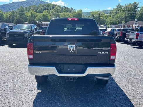 Used 2022 RAM 1500 Classic SLT w/ Protection Group AWD/4WD image 6