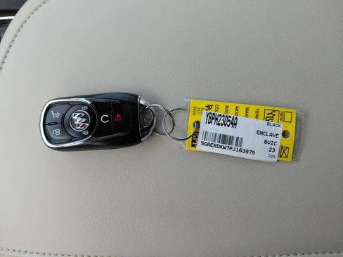 Used 2023 Buick Enclave Avenir w/ Avenir Technology Package FWD image 32