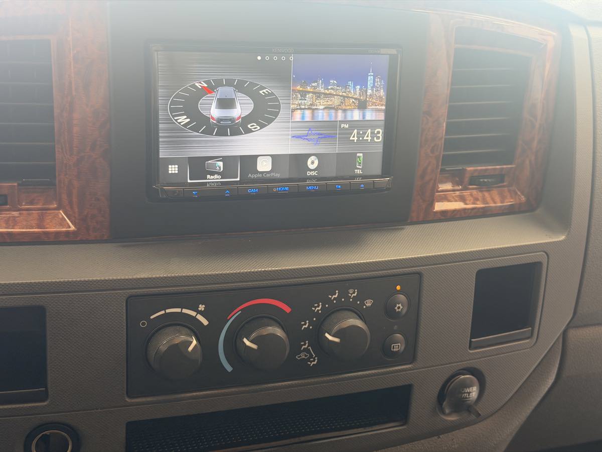 Used 2006 Dodge Ram 1500 Truck SLT RWD image 16
