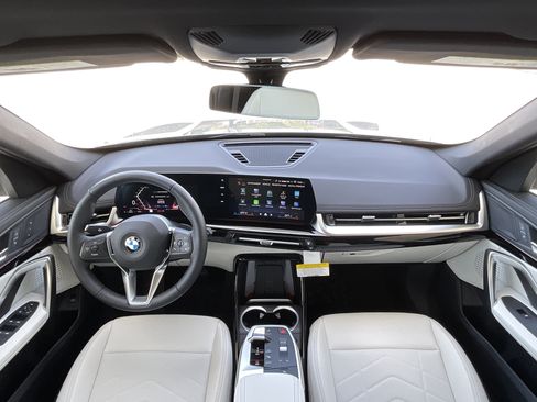 New 2026 BMW X1 xDrive28i w/ Convenience Package AWD/4WD image 12