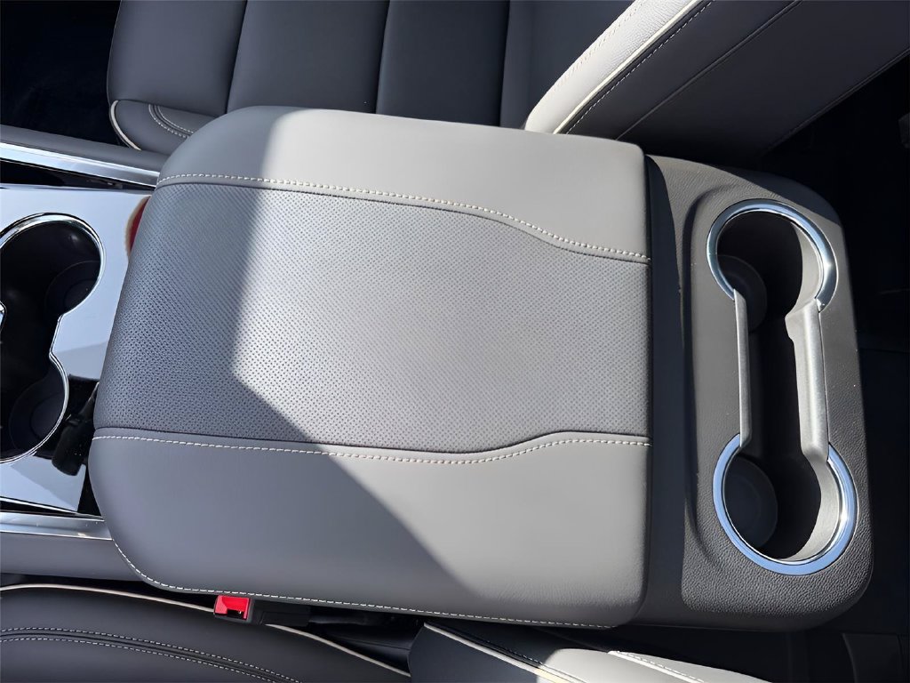 New 2025 Chevrolet Tahoe Premier AWD/4WD image 40