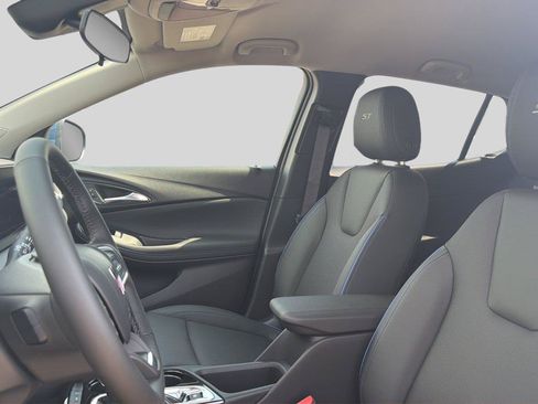 New 2026 Buick Encore GX Sport Touring w/ Advanced Technology Package AWD/4WD image 17