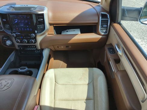 Used 2019 RAM 1500 Laramie image 16