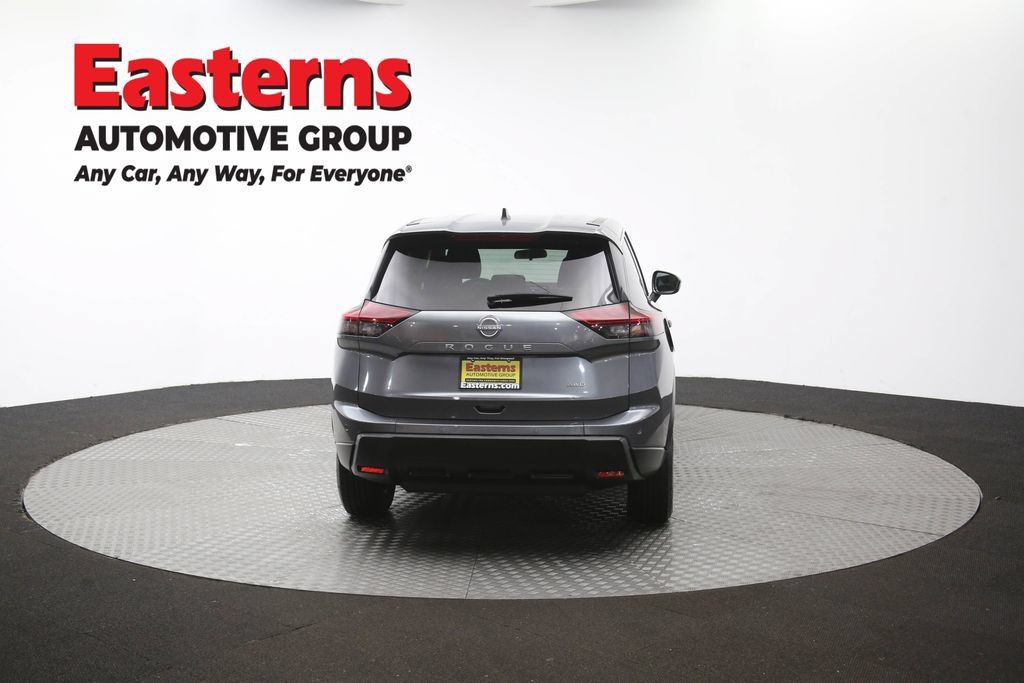 Used 2024 Nissan Rogue S AWD/4WD image 38