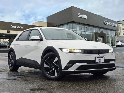 Used 2026 Hyundai Ioniq 5 SEL image 1