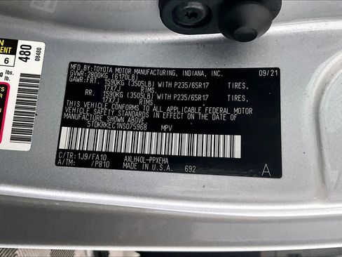 Used 2022 Toyota Sienna LE image 30