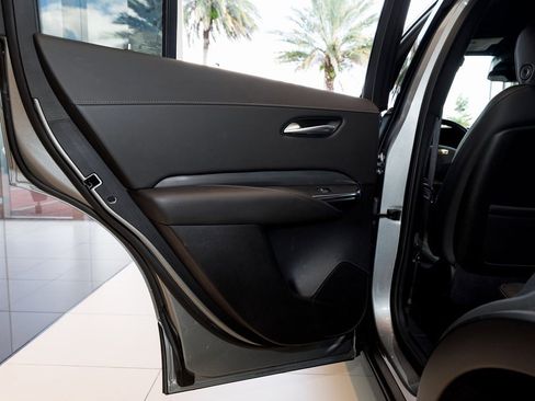 Used 2025 Cadillac XT4 Premium Luxury image 28