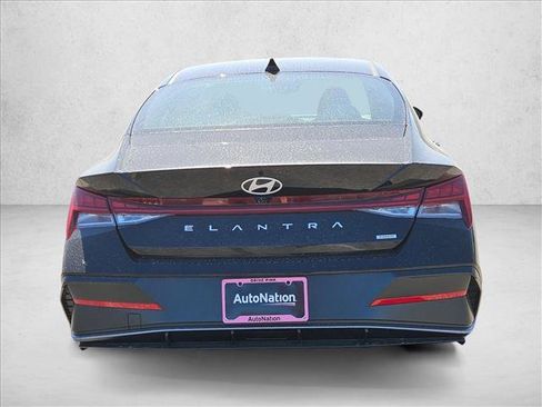 New 2026 Hyundai Elantra Limited FWD image 8