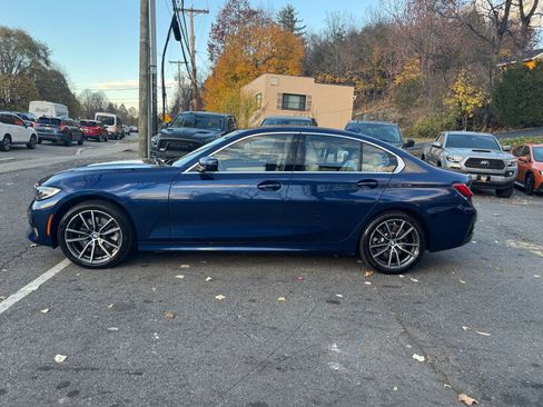 Used 2019 BMW 330i xDrive Sedan w/ Driving Assistance Package image 4