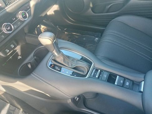 Used 2026 Honda HR-V EX-L image 32