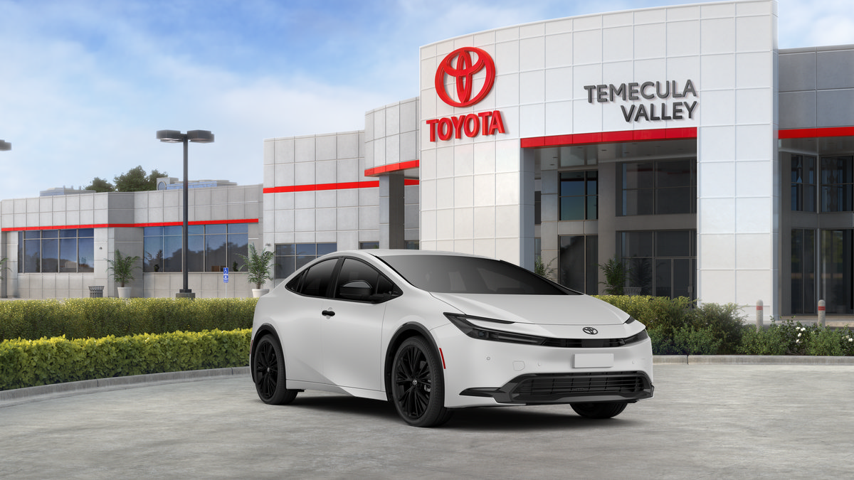 New 2027 Toyota Prius FWD image 17